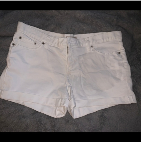 Banana Republic White Shorts - Picture 2 of 2